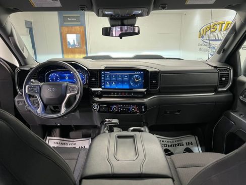 Used 2022 Chevrolet Silverado 1500 LT Trail Boss image 21