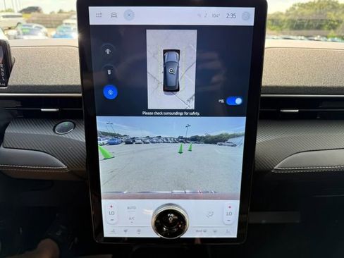 Used 2021 Ford Mustang Mach-E Premium image 27