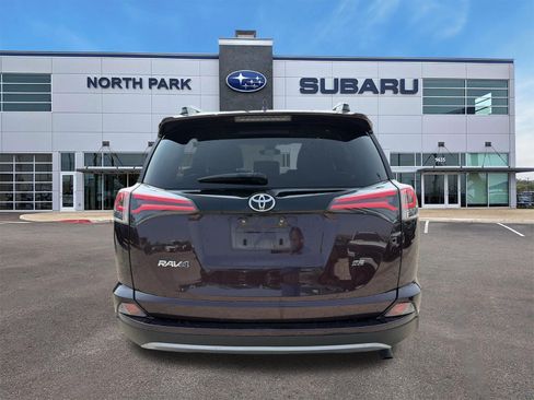 Used 2018 Toyota RAV4 SE w/ Power Extra Value Package FWD image 4