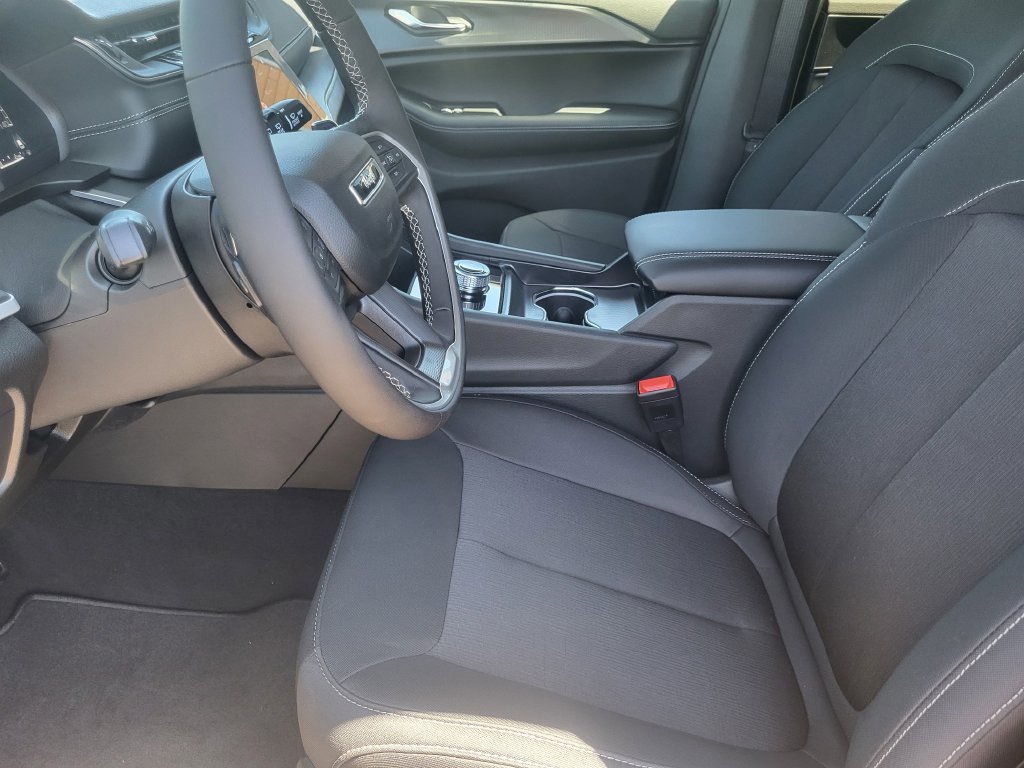 New 2026 Jeep Grand Cherokee Laredo X AWD/4WD image 12