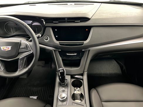 New 2025 Cadillac XT5 Luxury w/ LPO, Floor Liner Package image 14