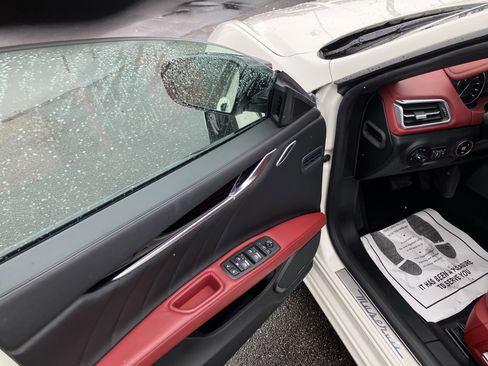 Used 2021 Maserati Ghibli S Q4 image 16