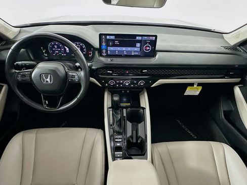 Certified 2025 Honda Accord EX-L image 3