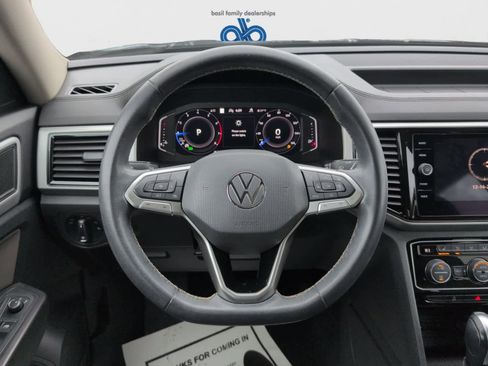 Used 2022 Volkswagen Atlas SEL image 13