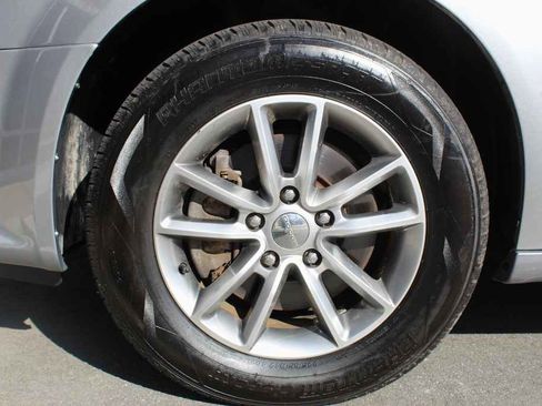 Used 2015 Dodge Grand Caravan SE image 28