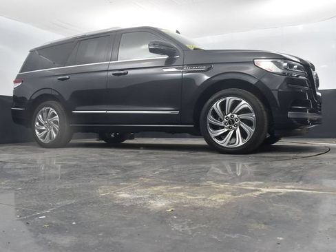 Used 2023 Lincoln Navigator Reserve AWD/4WD image 46