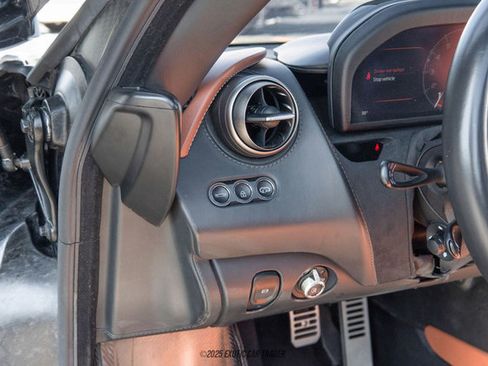 Used 2018 McLaren 720S Luxury image 39