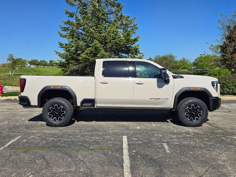 New 2026 GMC Sierra 2500 AT4X AWD/4WD image 10