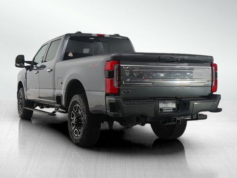 Used 2024 Ford F250 Platinum image 3