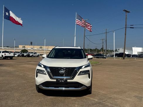 Certified 2023 Nissan Rogue Platinum w/ Platinum Premium Package AWD/4WD image 5