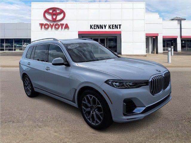 Used 2022 BMW X7 xDrive40i w/ Premium Package AWD/4WD image 1