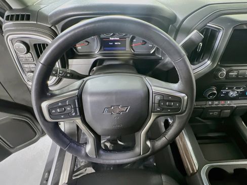 Used 2022 Chevrolet Silverado 1500 LT Trail Boss AWD/4WD image 11