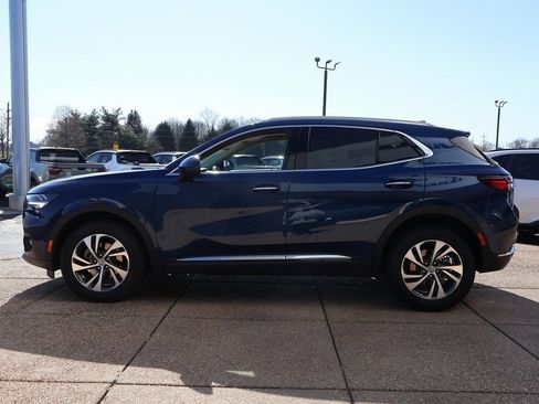 Used 2023 Buick Envision Essence image 3