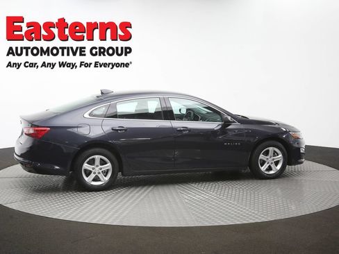Used 2023 Chevrolet Malibu LT FWD image 44