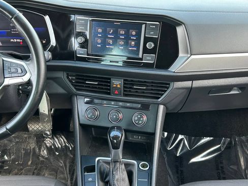 Used 2022 Volkswagen Jetta S FWD image 16