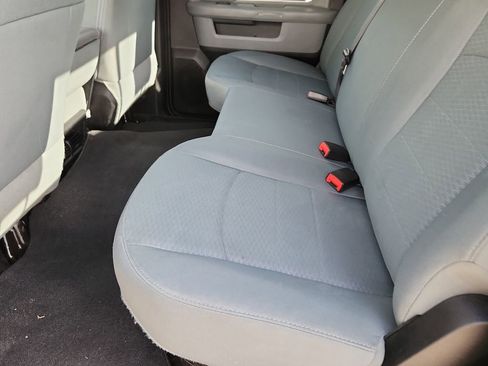 Used 2017 RAM 1500 Classic SLT image 10