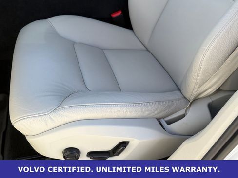 Certified 2023 Volvo XC60 T8 Plus w/ Climate Package image 29