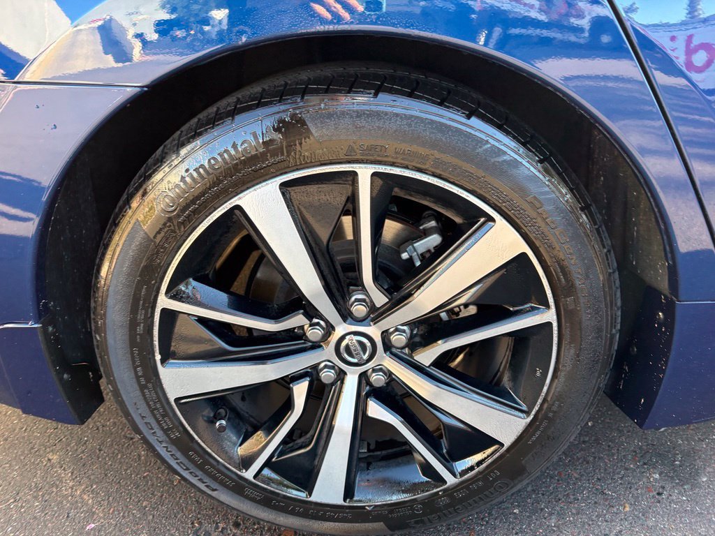 Used 2022 Nissan Maxima SV w/ Floor Mat Group FWD image 6