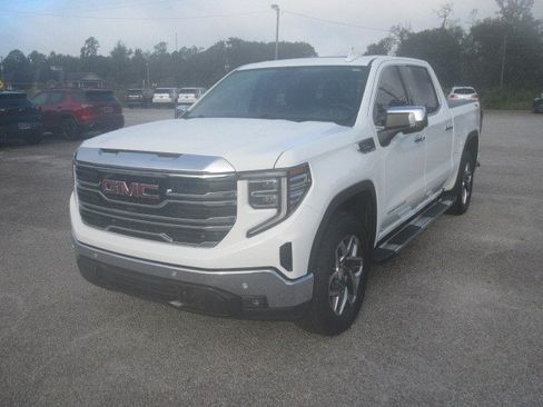 Used 2025 GMC Sierra 1500 SLT w/ SLT Premium Plus Package AWD/4WD image 2