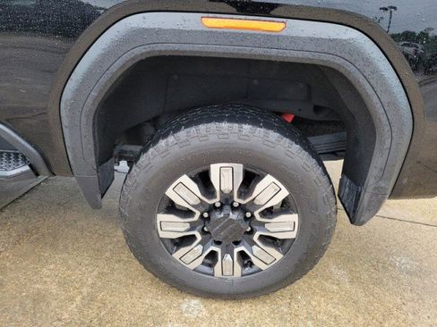 Used 2024 GMC Sierra 2500 Denali w/ Denali Reserve Package image 9