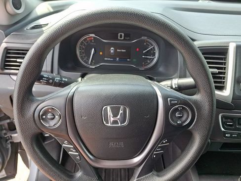 Used 2018 Honda Ridgeline Sport image 19