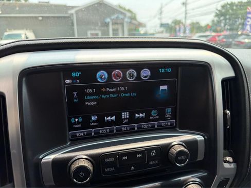 Used 2018 GMC Sierra 1500 SLE w/ SLE Value Package AWD/4WD image 17