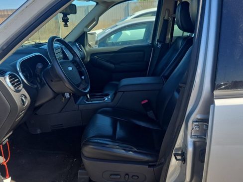 Used 2010 Ford Explorer XLT AWD/4WD image 5