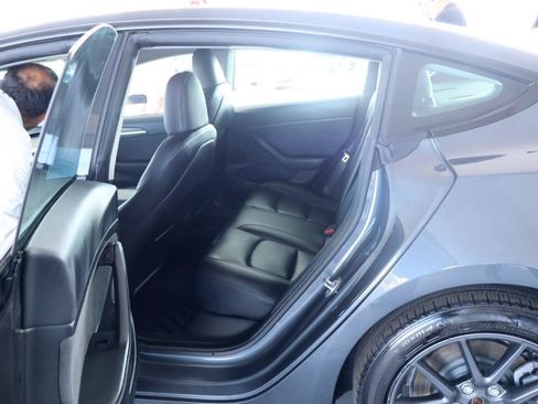 Used 2023 Tesla Model 3 Standard Range RWD image 27