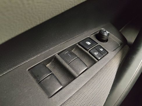 Used 2022 Toyota Corolla LE image 27