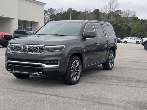 Used 2024 Jeep Grand Wagoneer Series III w/ Rear Seat Video Group 1 image 7