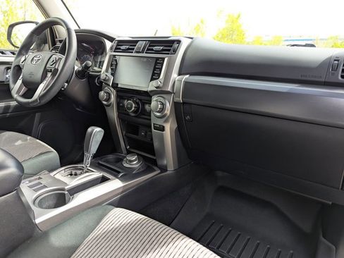 Used 2022 Toyota 4Runner SR5 image 21