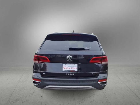 Used 2024 Volkswagen Taos SE image 7