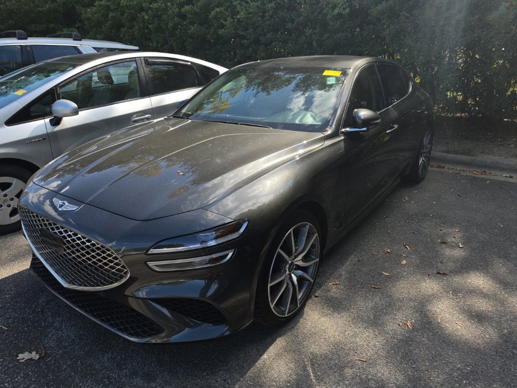 Used 2023 Genesis G70 2.0T RWD image 1