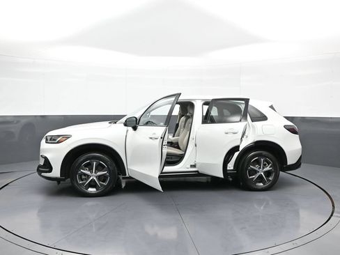 Certified 2024 Honda HR-V EX-L image 42