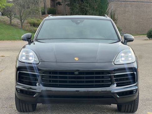 Used 2021 Porsche Cayenne AWD/4WD image 38