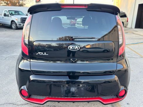 Used 2015 Kia Soul + image 4