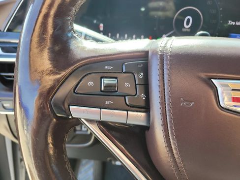 Used 2021 Cadillac Escalade Premium Luxury Platinum AWD/4WD image 35
