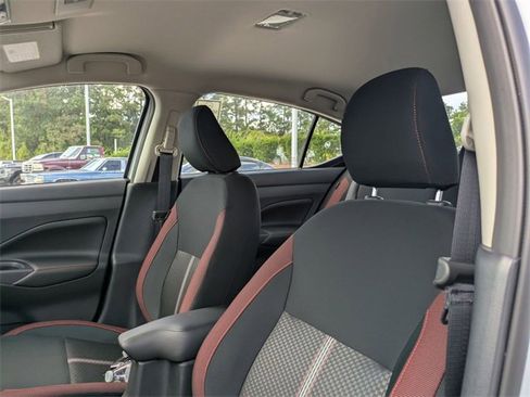 New 2025 Nissan Versa SR w/ Trunk Package image 14