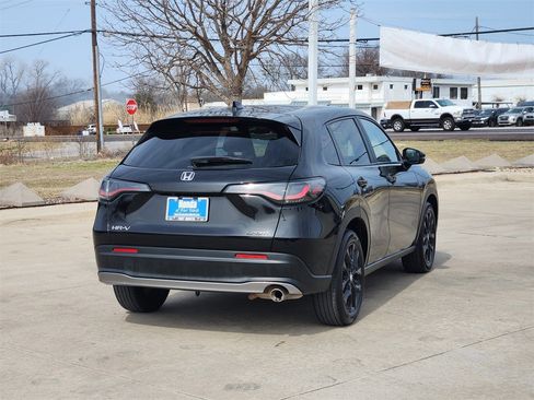 Used 2025 Honda HR-V Sport image 5