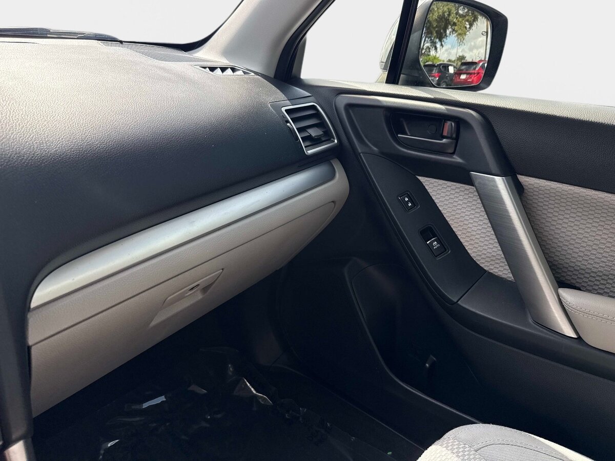 Used 2018 Subaru Forester 2.5i Premium AWD/4WD image 21