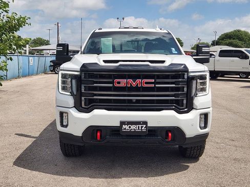 Used 2022 GMC Sierra 2500 AT4 w/ AT4 Premium Plus Package AWD/4WD image 2