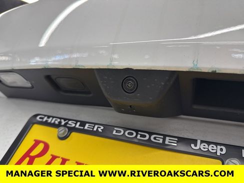 Used 2025 Jeep Grand Cherokee L Limited w/ MOPAR Finishing Package image 7