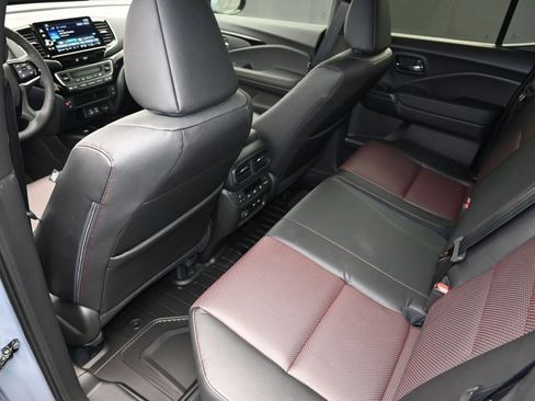 Used 2026 Honda Ridgeline Black Edition image 13