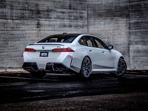 New 2026 BMW M5 AWD/4WD image 5