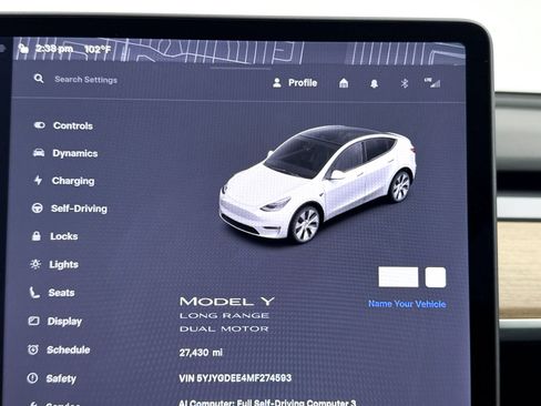Used 2021 Tesla Model Y Long Range AWD/4WD image 38