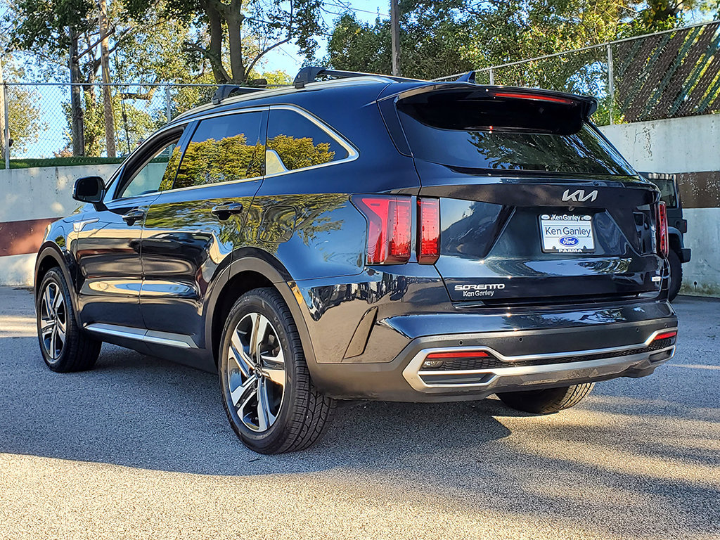 Used 2023 Kia Sorento EX AWD/4WD image 8