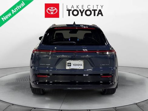 New 2025 Toyota Crown Signia image 4