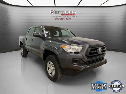Used 2022 Toyota Tacoma SR image 3