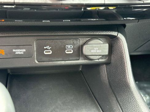 Used 2025 Honda Civic Sport image 29