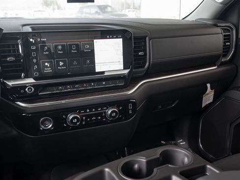 Used 2024 GMC Sierra 1500 Elevation image 23